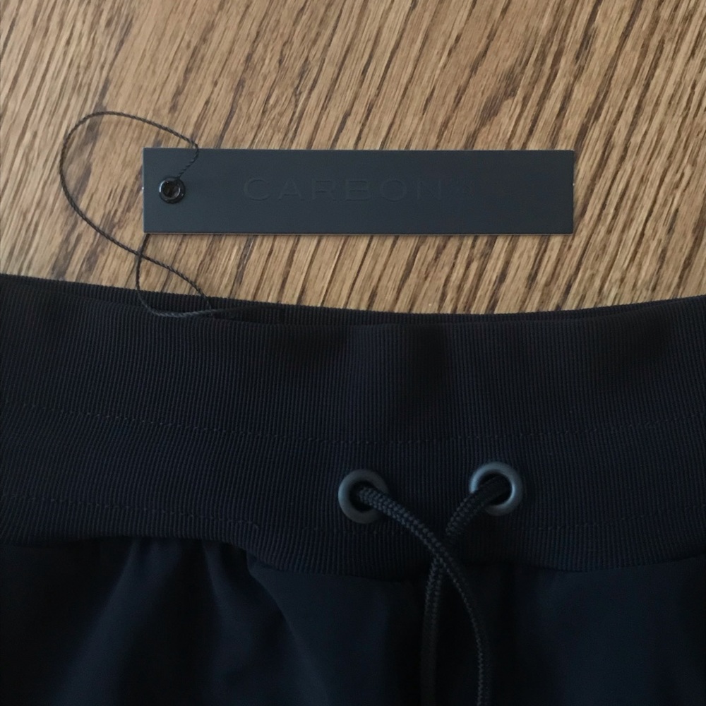 Carbon 38 jogger